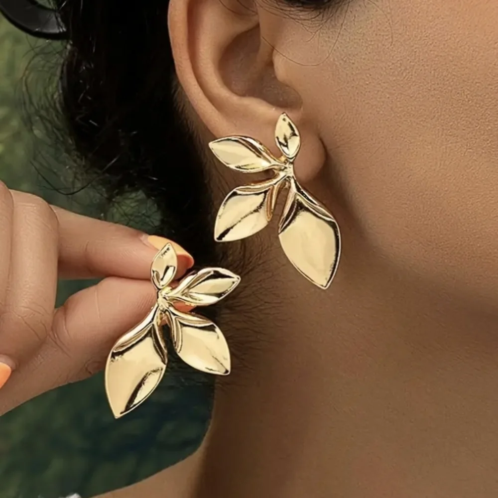 Gold Leaf Earrings
